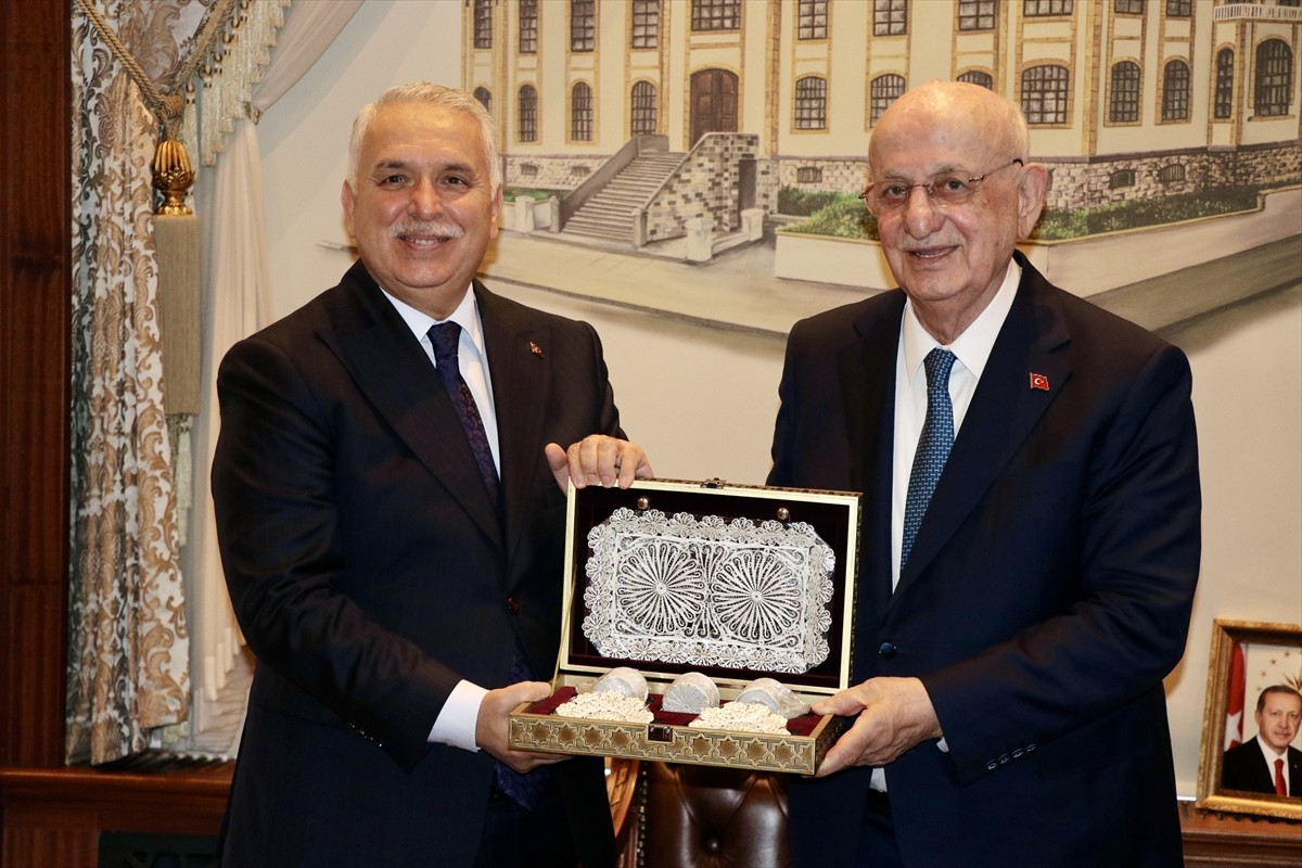 Trabzon Büyükşehir Belediyesi Gençlik Meclisi tarafından Hamamizade İhsanbey Kültür Merkezi'nde...