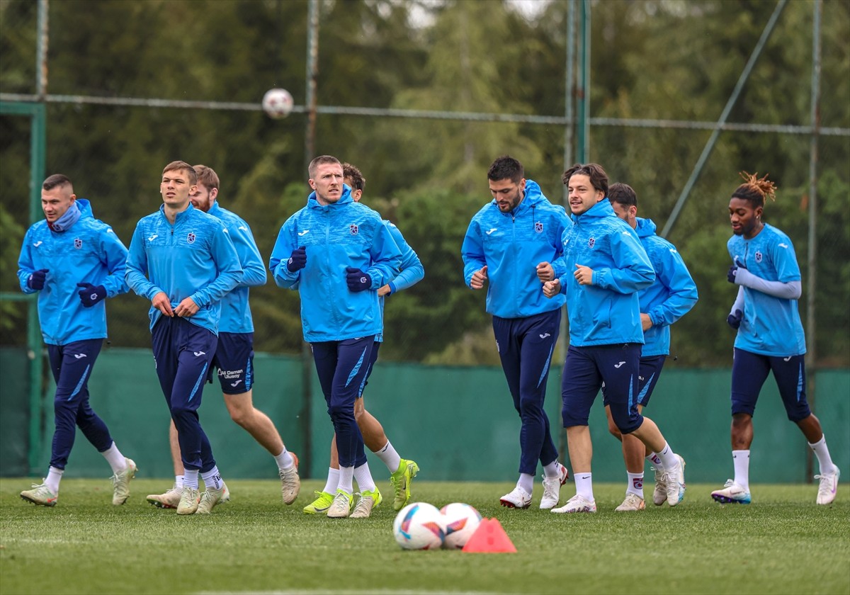 Trabzonspor, Trendyol Süper Lig'in 31. haftasında 13 Nisan Pazar günü sahasında Çaykur Rizespor...