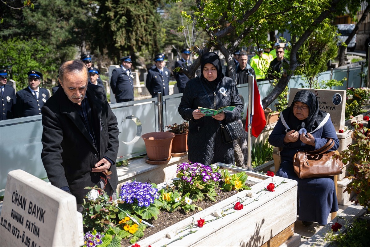 Türk Polis Teşkilatı'nın 180'inci kuruluş yıl dönümünü dolayısıyla Cebeci Polis Şehitliği'nde...
