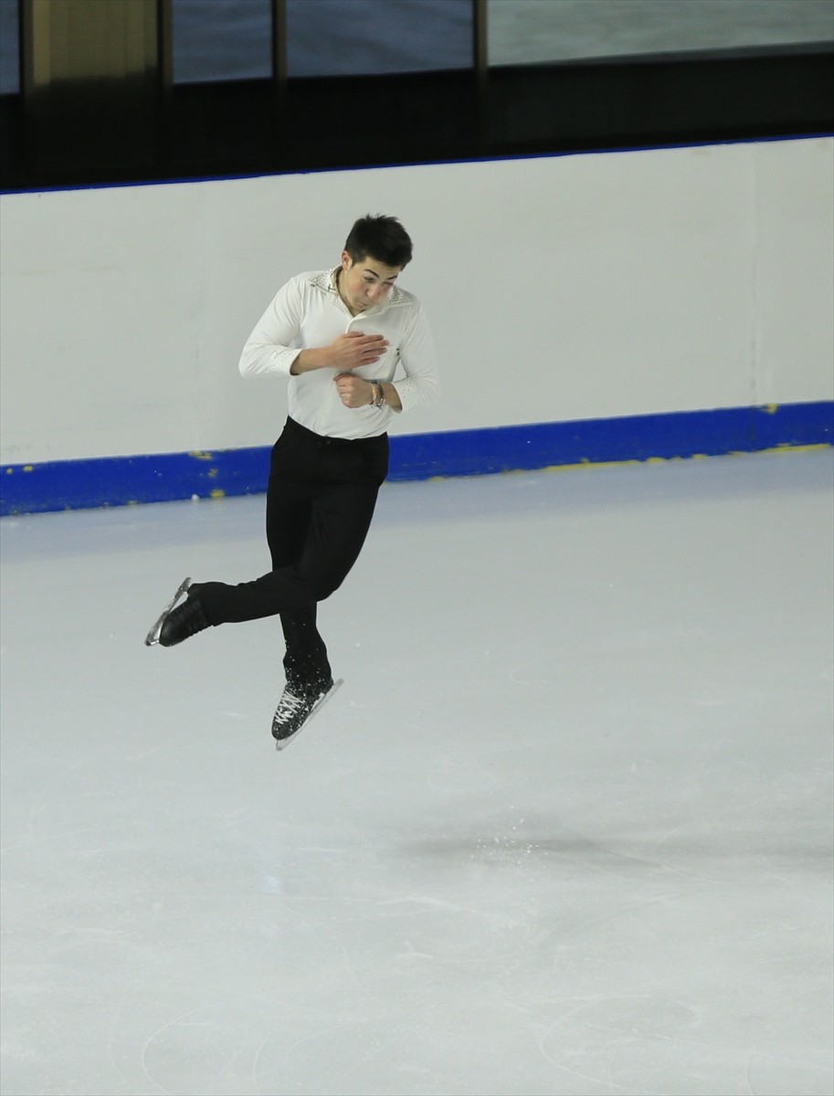 Türkiye Buz Pateni Federasyonu faaliyet programında yer alan Artistik Buz Pateni Spor Toto Kupası...