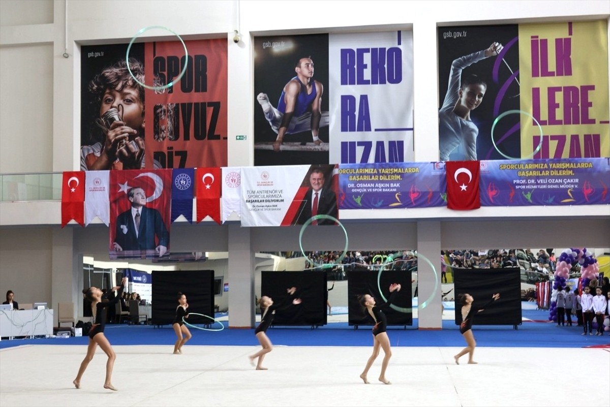 Türkiye Cimnastik Federasyonunca Mersin düzenlenen Ritmik Cimnastik Küçükler Federasyon Kupası...