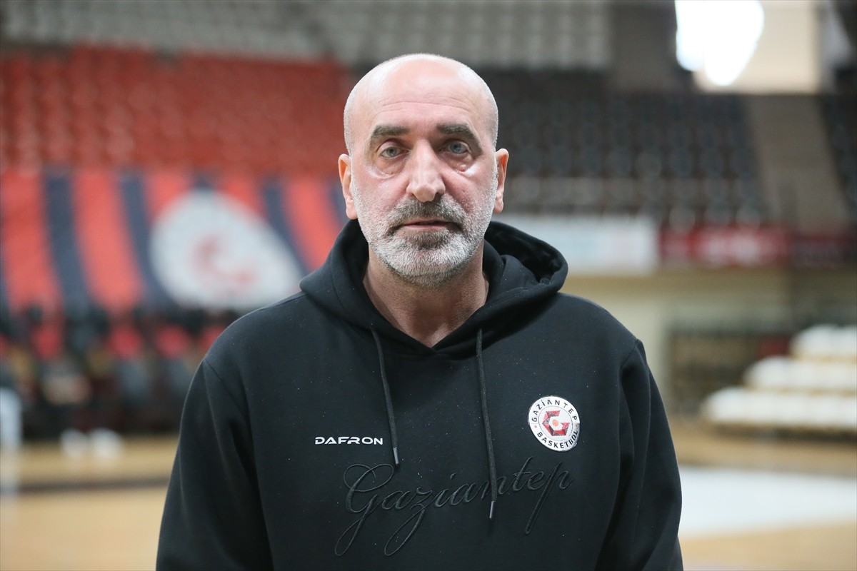 Türkiye Sigorta Türkiye Basketbol Ligi'ne kötü bir başlangıç yapan ve uzun süre ligde kalma...