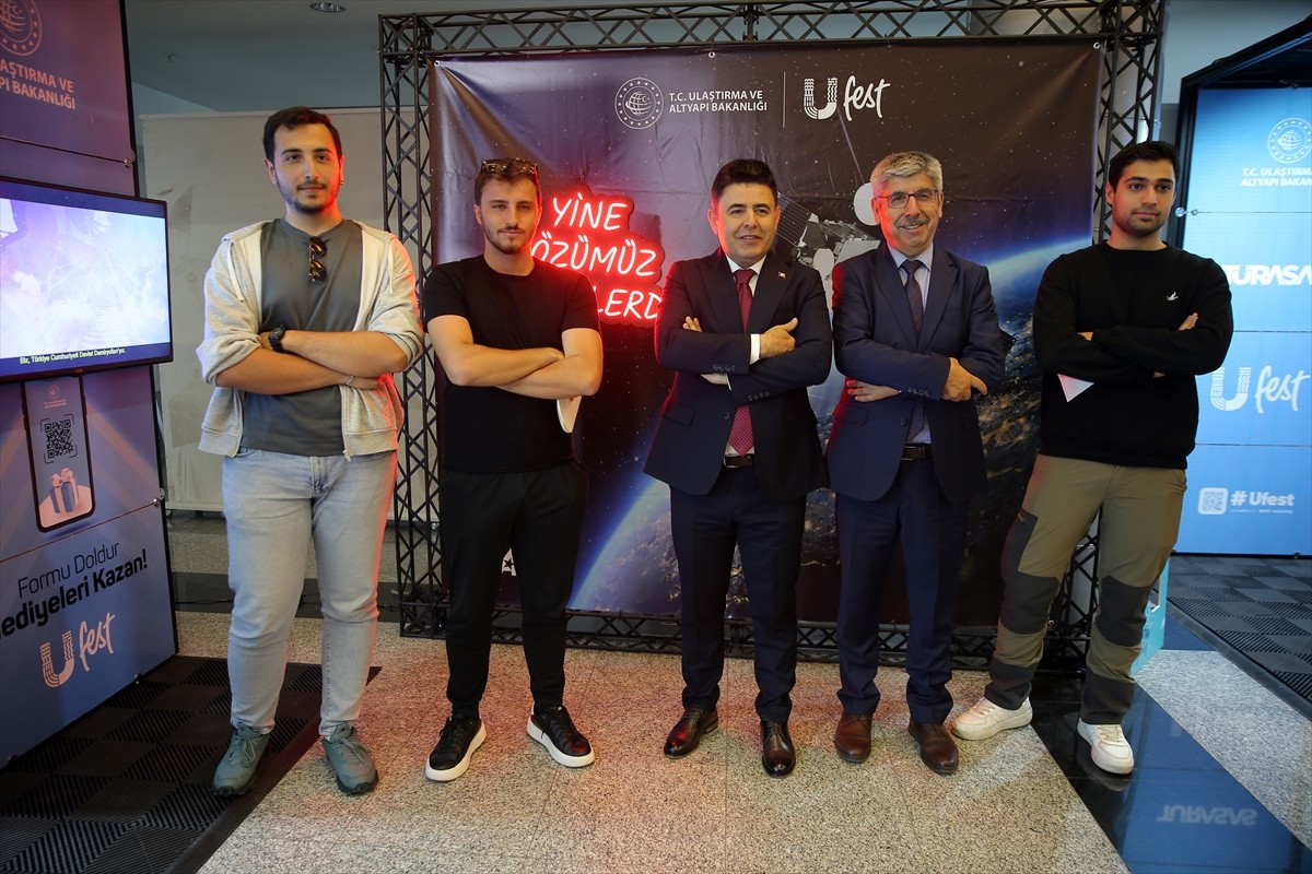 Ulaştırma ve Altyapı Bakan Yardımcısı Osman Boyraz, Muğla'da bakanlık tarafından organize edilen...