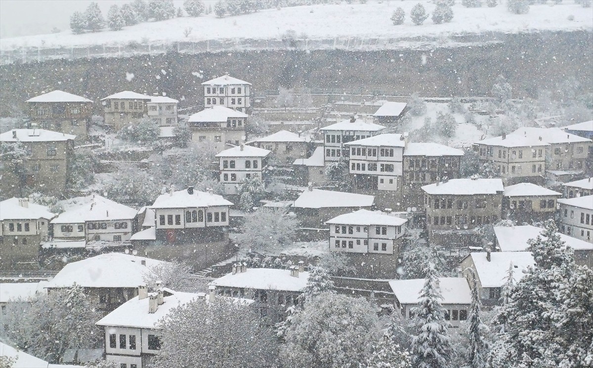 UNESCO Dünya Miras Listesi'nde yer alan Karabük'ün Safranbolu ilçesindeki tarihi konaklar kar...