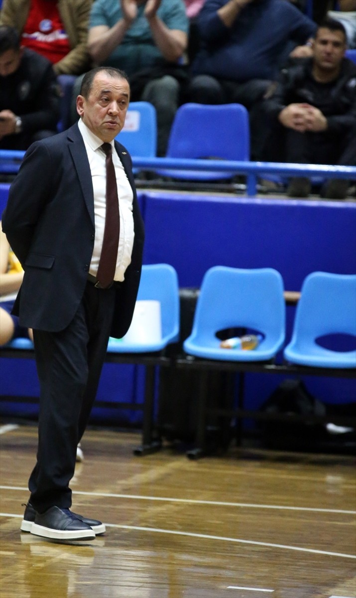 Vodafone Sultanlar Ligi'nde play-off 7-8 etabı ilk ayağında Aydın Büyükşehir Belediyespor ile...