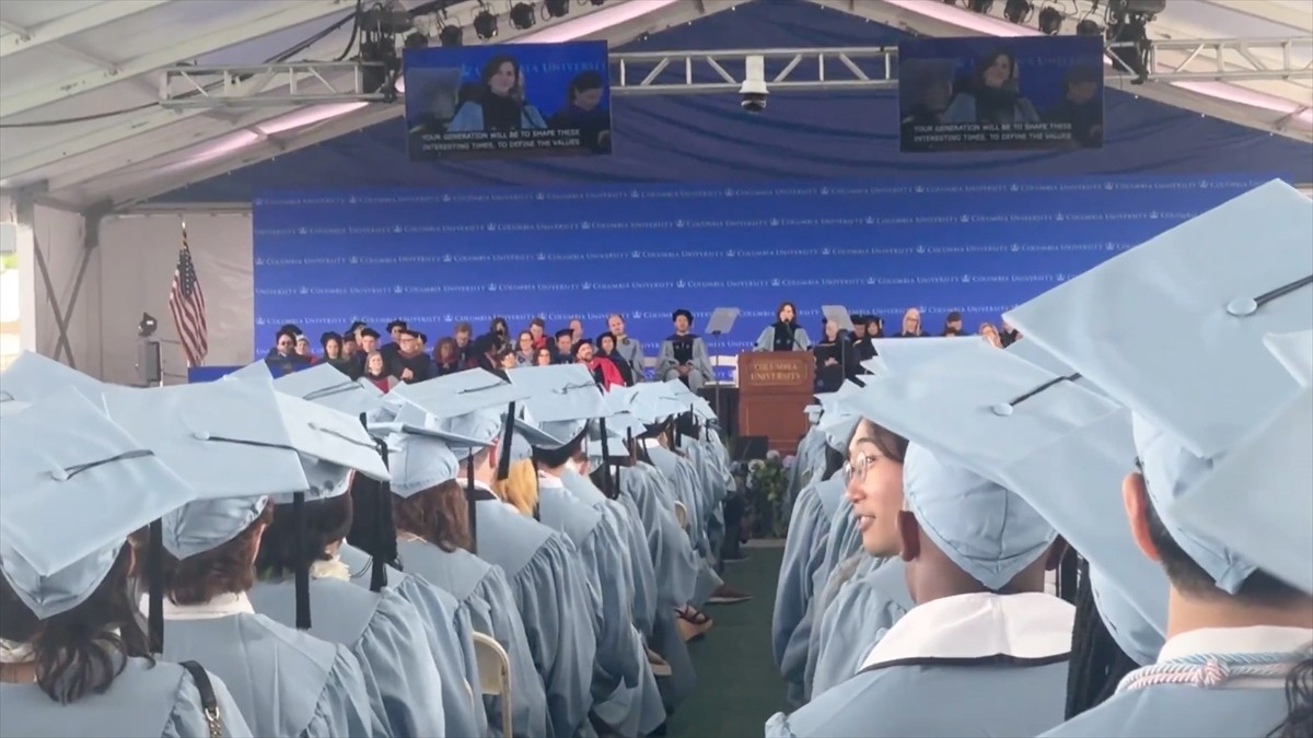 ABD'nin Columbia Üniversitesi'nin Başkanı Claire Shipman, Filistin'e destek gösterilerine öncülük...