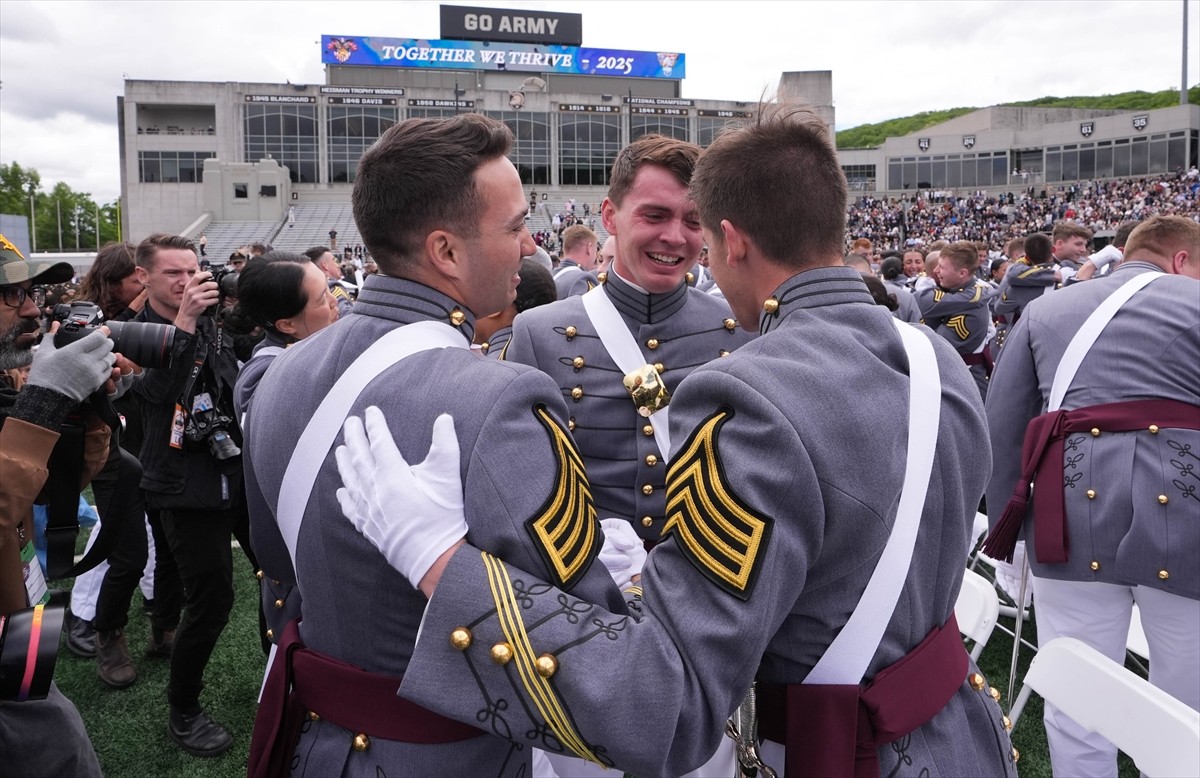 ABD’nin New York kentindeki Askeri Akademi West Point’te mezuniyet töreni düzenlendi. En son...