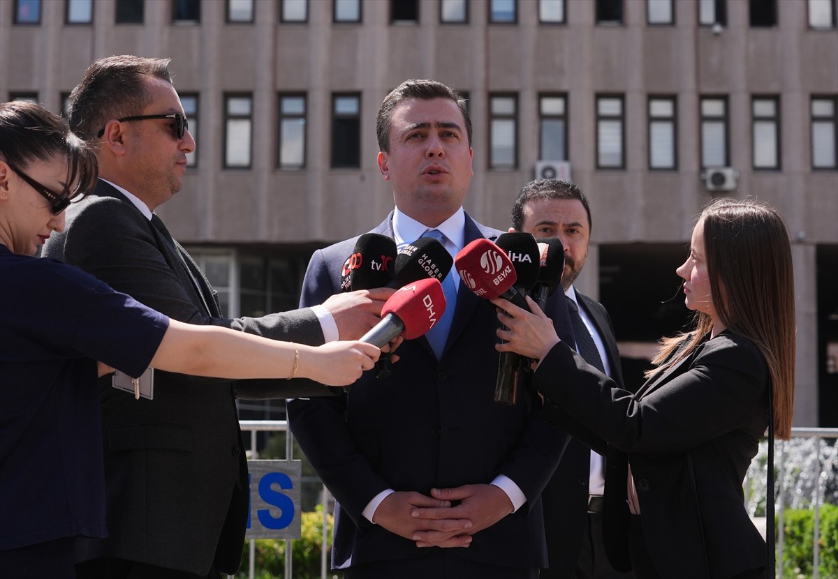 AK Parti Ankara Milletvekili Osman Gökçek, Ankara Büyükşehir Belediye (ABB) Başkanı Mansur Yavaş...