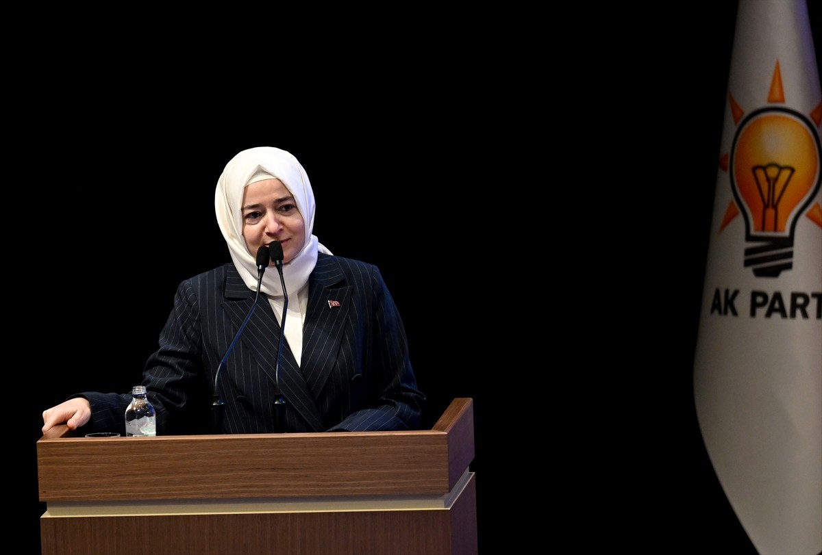 AK Parti Genel Başkan Yardımcısı Fatma Betül Sayan Kaya, AK Parti Konferans Salonunda düzenlenen...