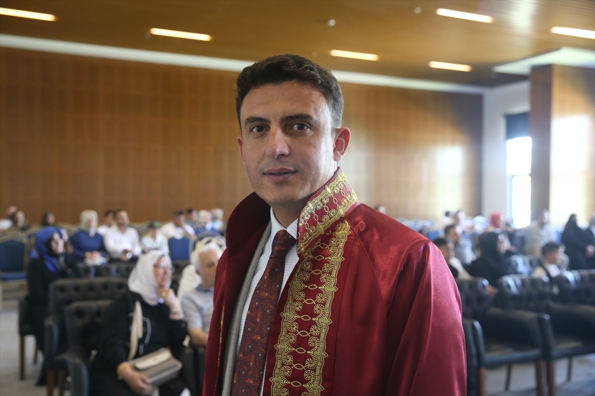 Almanya'nın Frankfurt kentinde yaşayan Ayşe Büşra Albayrak ve Mustafa Sinan Küçükpınar çifti...