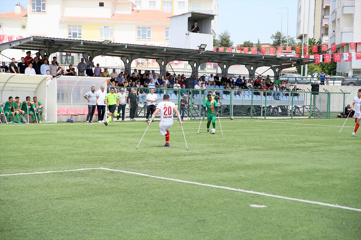 Ampute Futbol 1. Ligi'ni lider tamamlayan Malatya Büyükşehir Belediyespor Ampute Futbol Takımı...
