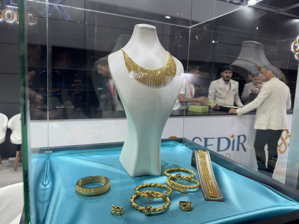 Antalya'da lüks mücevher koleksiyonların, üretim teknolojilerinin, değerli taşların, özel tasarım...