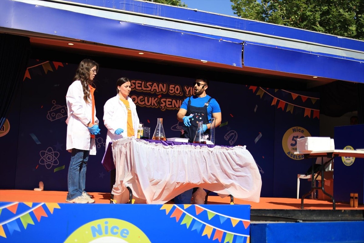 ASELSAN'ın kuruluşunun 50'nci yıl dönümüne özel tasarlanan Tekno Macera Tırı, Türkiye Kültür Yolu...