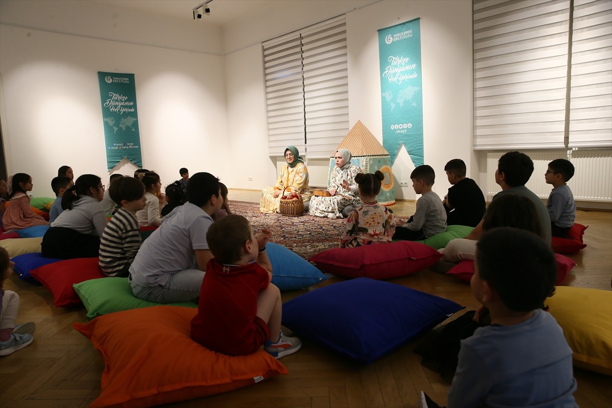  Avusturya'da, Viyana Yunus Emre Enstitüsü (YEE) tarafından 4-15 yaş aralığındaki çocuklara...