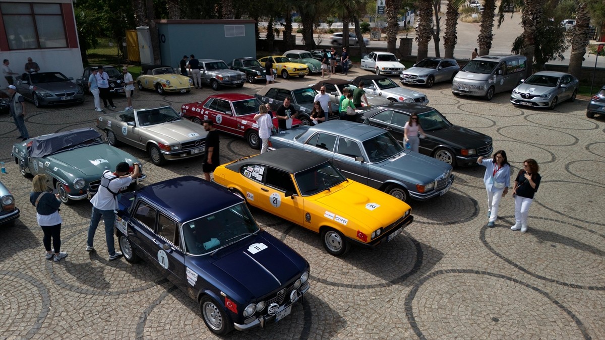 Balıkesir'in Ayvalık ilçesinde 27. Batı Anadolu Rallisi başladı.