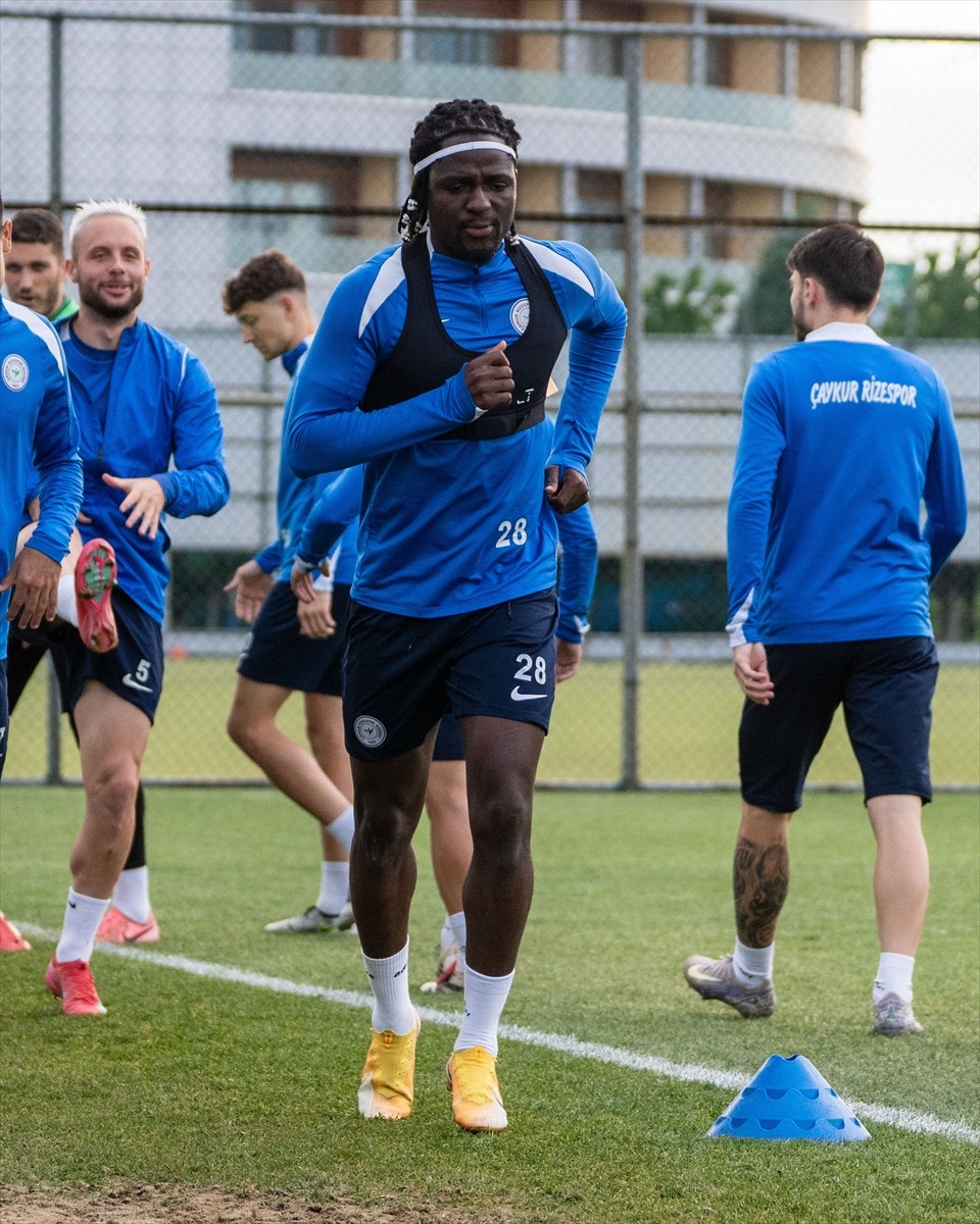 Çaykur Rizespor, Trendyol Süper Lig'in 38'inci ve son haftasında yarın sahasında oynayacağı Atakaş...