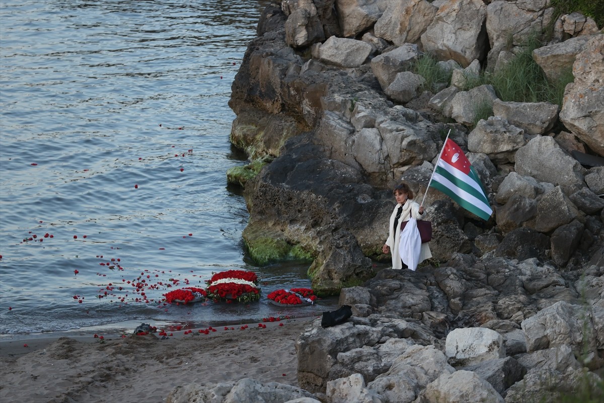 Çerkes Sürgünü'nün 161. yılı dolayısıyla Kocaeli'nin Kandıra ilçesinde anma etkinliği yapıldı....