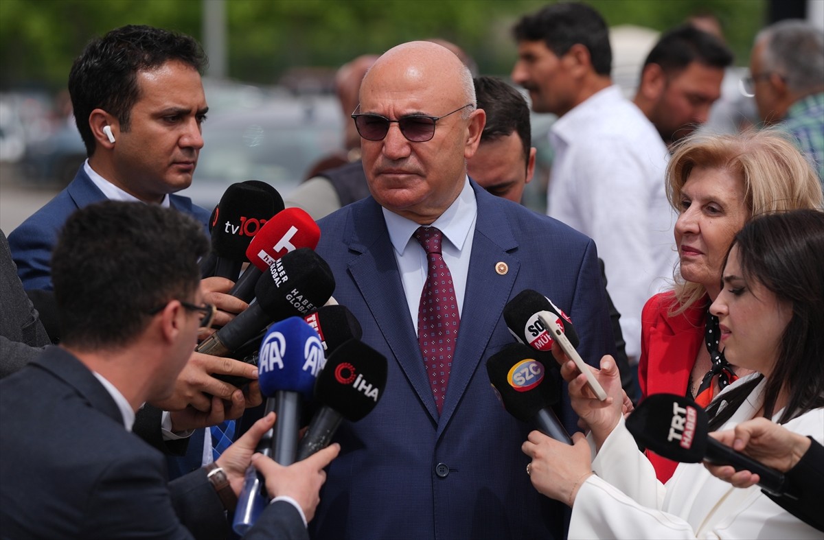 CHP'nin 4-5 Kasım 2023 tarihlerinde gerçekleşen 38. Olağan Kurultayı ile 6 Nisan 2025'teki 21....