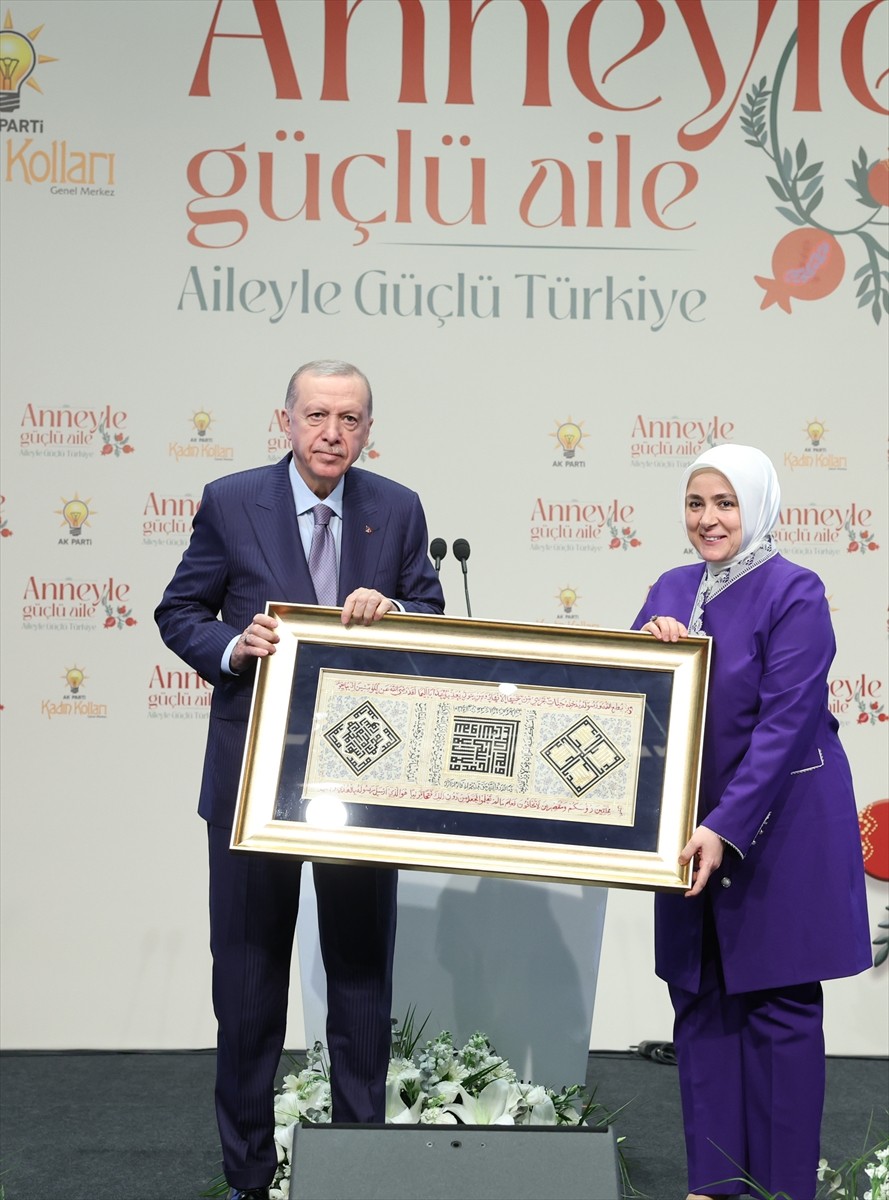 Cumhurbaşkanı Recep Tayyip Erdoğan, AK Parti Genel Merkez Kadın Kolları Başkanlığının...