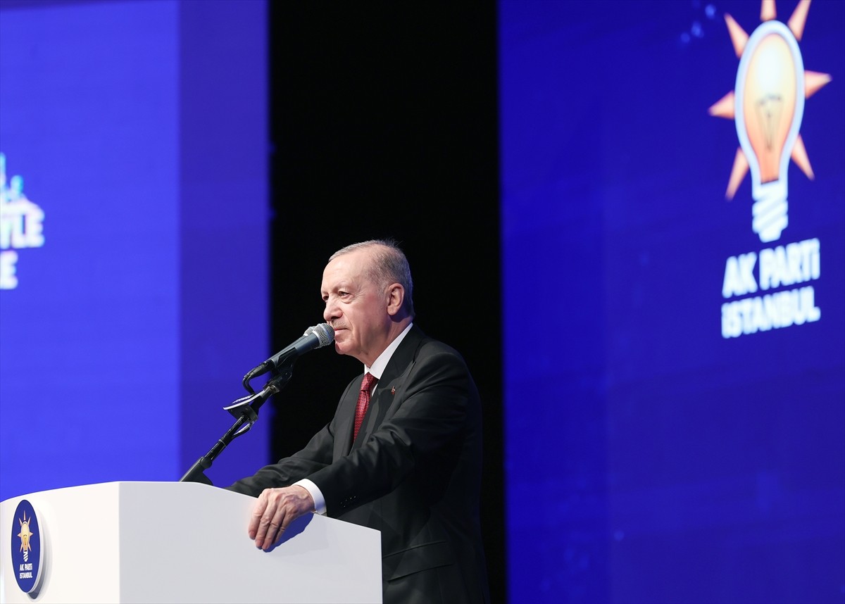 Cumhurbaşkanı Recep Tayyip Erdoğan, İstanbul Kongre Merkezi'nde düzenlenecek "Her Mahallesiyle...