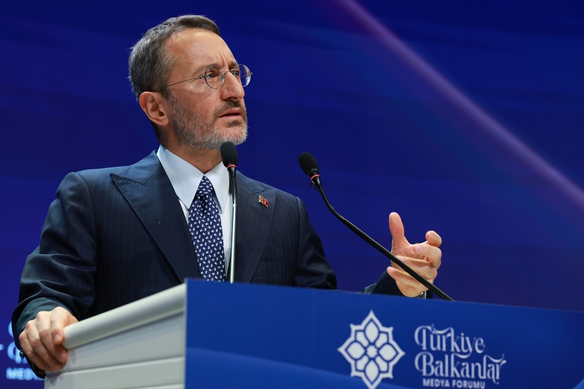 Cumhurbaşkanlığı İletişim Başkanı Fahrettin Altun, İletişim Başkanlığında düzenlenen...