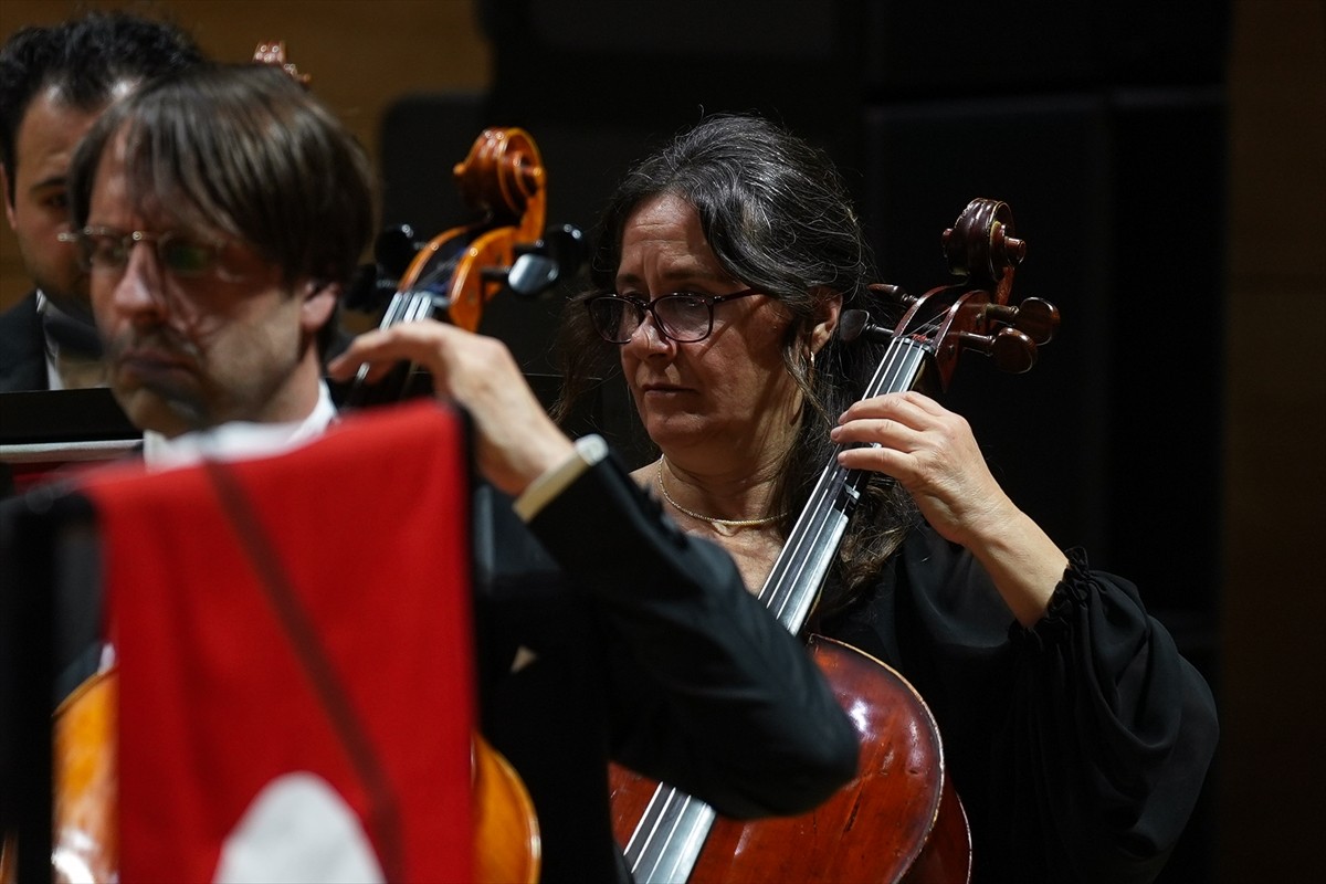 Cumhurbaşkanlığı Senfoni Orkestrası (CSO), 19 Mayıs Atatürk'ü Anma, Gençlik ve Spor Bayramı...