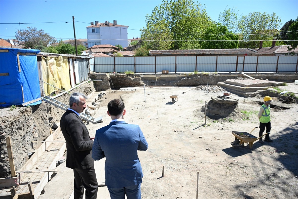 Edirne'de günümüze sadece minaresinin yıkılmamış kısmı ulaşan Şeyh Şüceaddin Camisi'nin ihyasına...