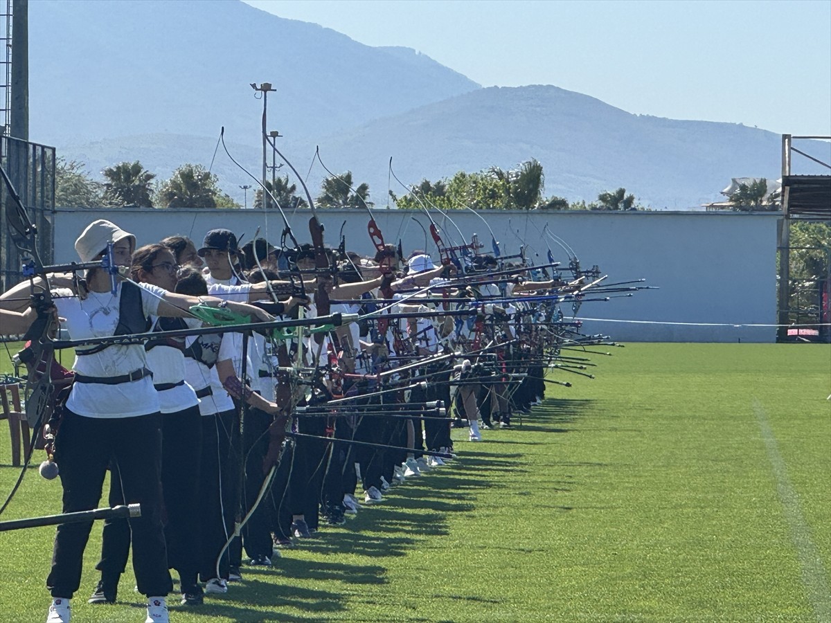 Gençlik ve Spor Bakanlığı tarafından düzenlenen Okul Sporları Türkiye Okçuluk Şampiyonası...