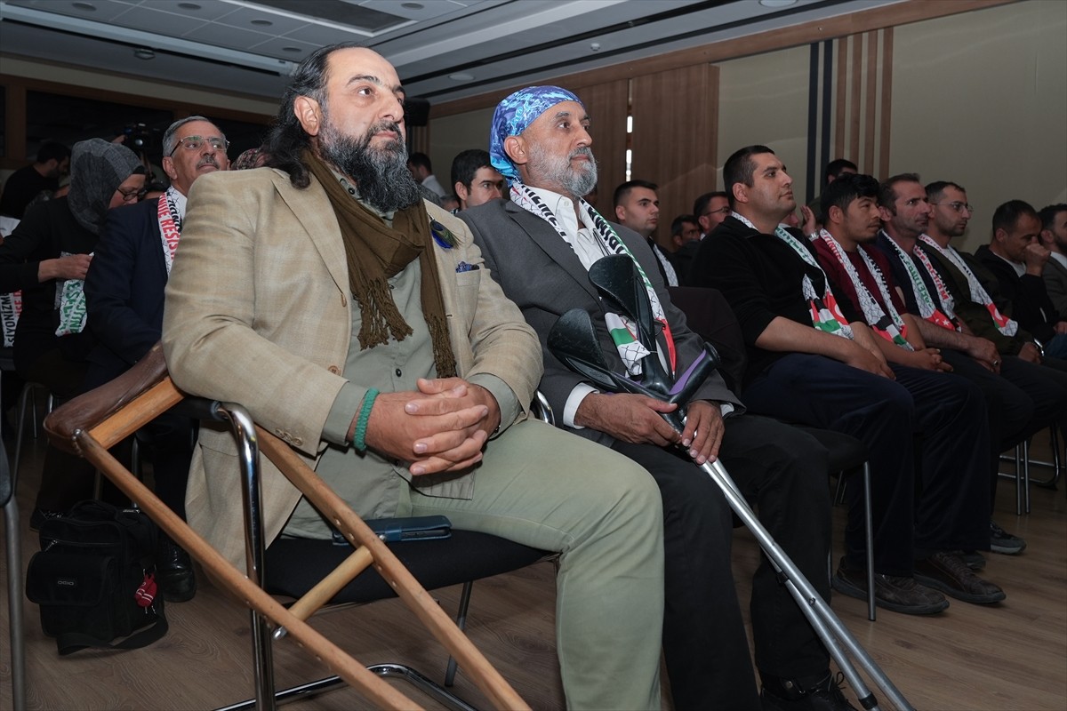 HAK-İŞ Konfederasyonu tarafından Engelliler Haftası kapsamında "Engelli Bireylerin Çalışma...