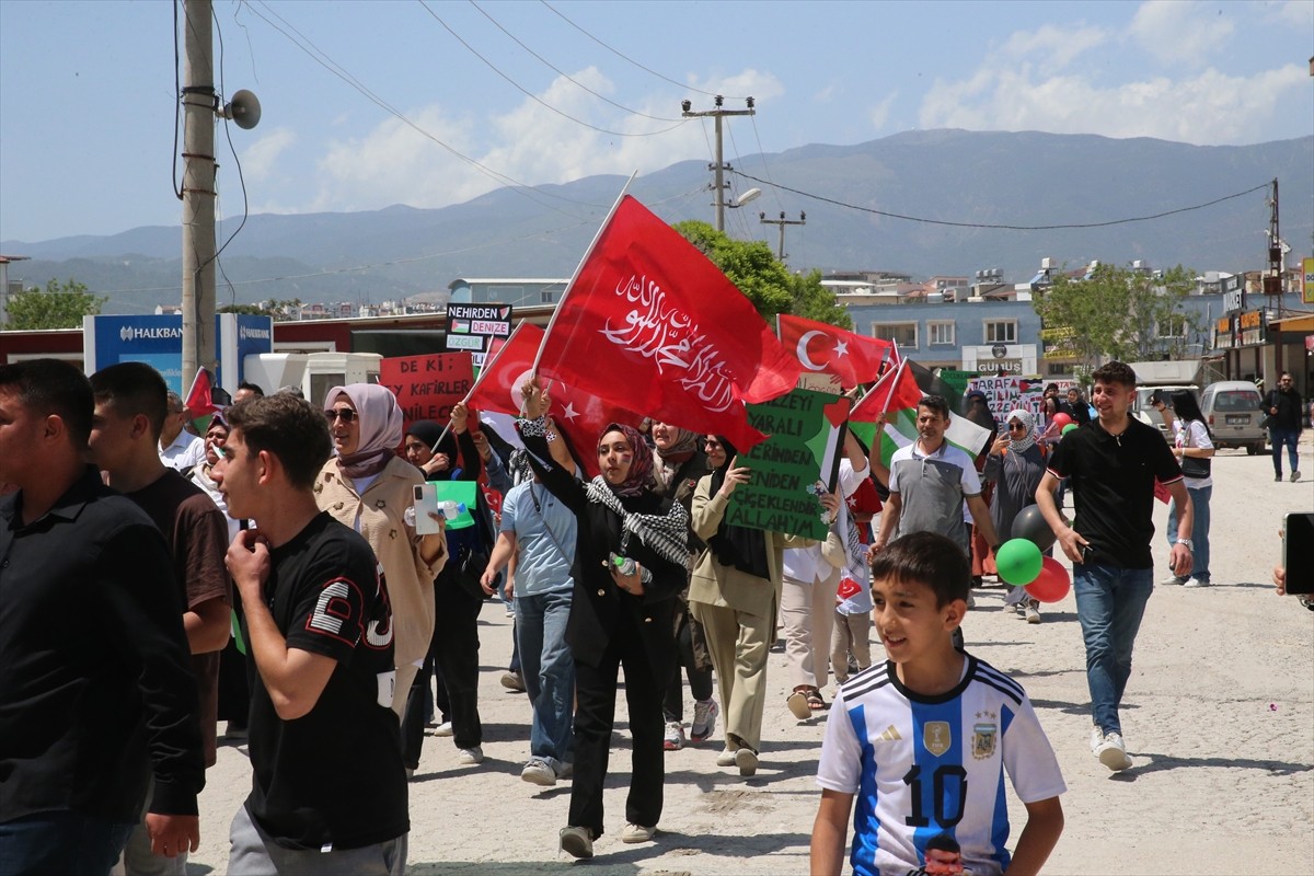 Hatay'ın merkez Antakya ilçesinde Filistin'e destek yürüyüşü düzenlendi.