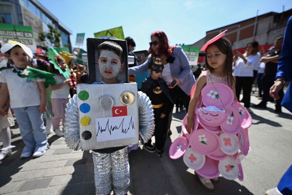 Haziran ayının 5'inde kutlanan Dünya Çevre Günü, Düzce Belediyesince uygulanan "Temiz Şehir Düzce"...