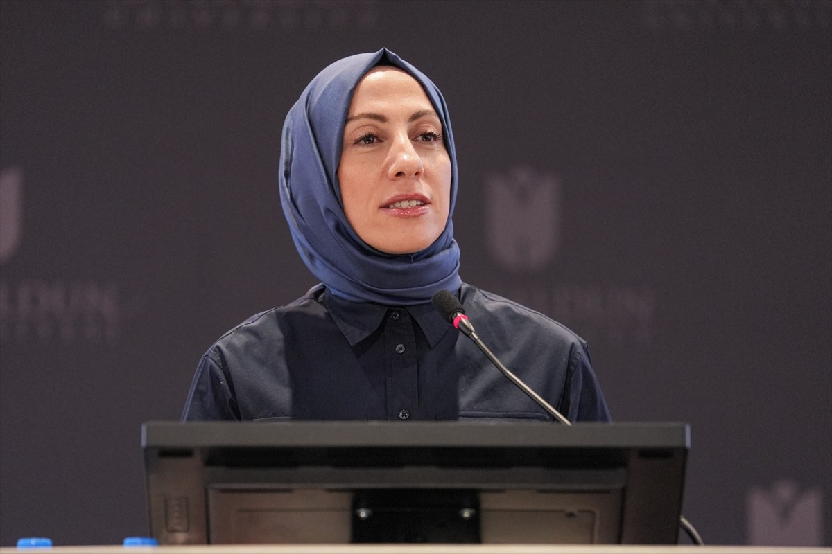 İbn Haldun Üniversitesi (İHÜ) ile Kudüs merkezli Al-Quds Üniversitesinin "Pusula: İnsanlığın Ortak...