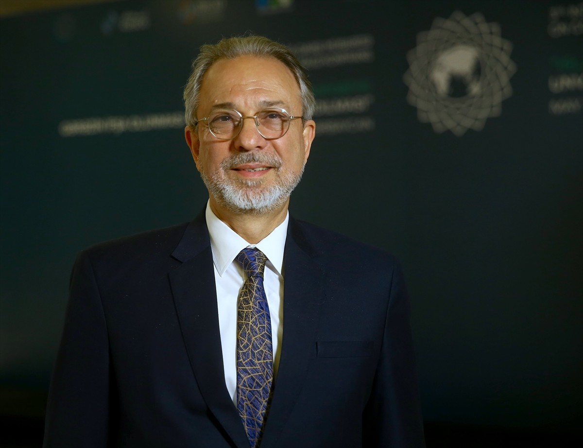 İslam İşbirliği Teşkilatı (İİT) Genel Sekreteri İslamofobi Özel Temsilcisi Büyükelçi Prof. Dr....