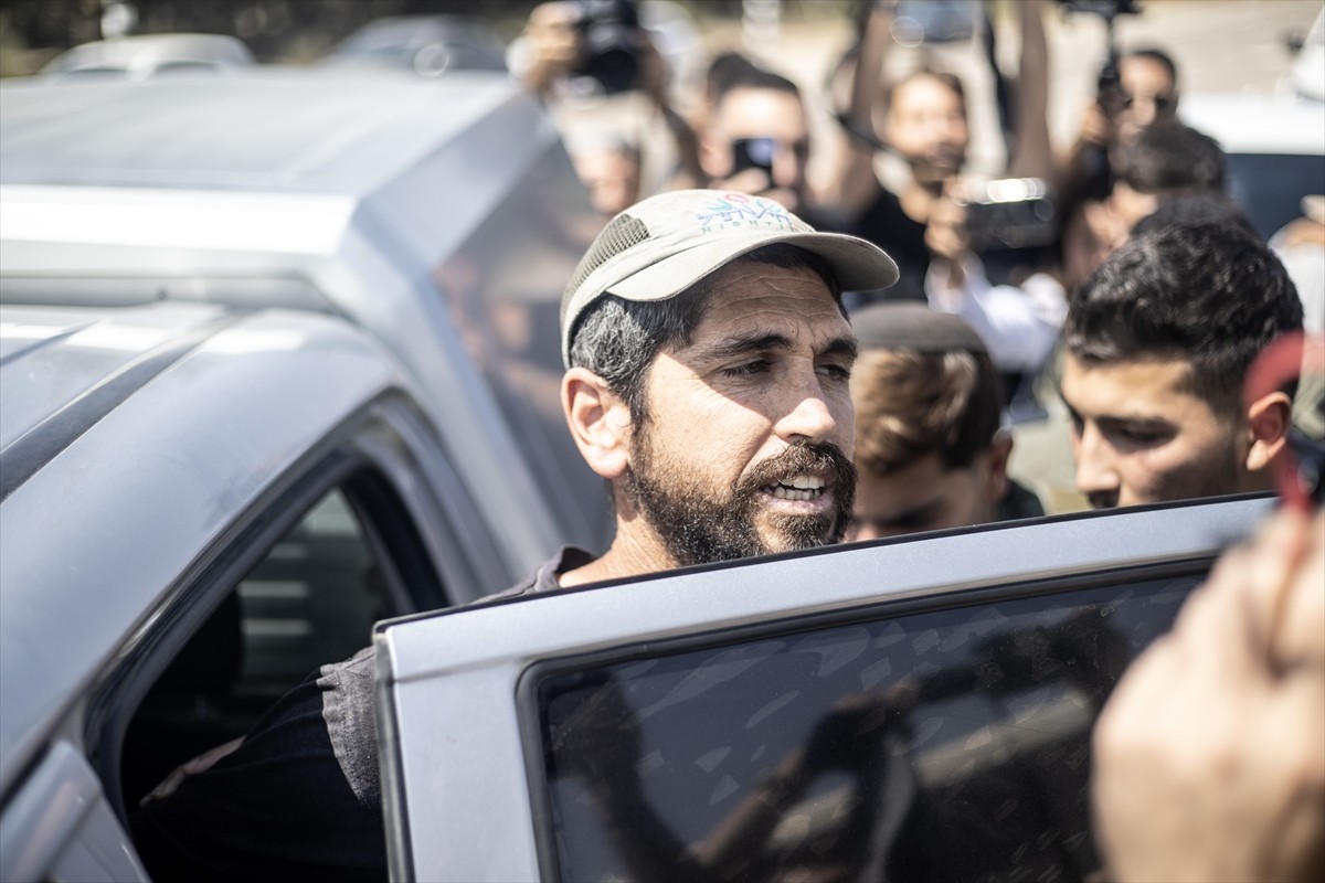 İsrailli aşırı sağcı gruplar, Tel Aviv yönetiminin Gazze'ye temel miktarda yardımın girişine izin...