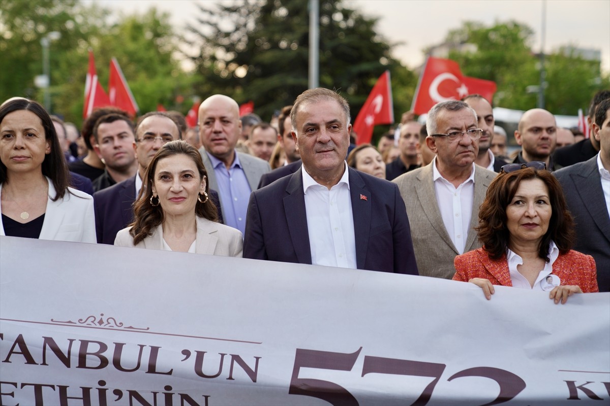 İstanbul Büyükşehir Belediyesince (İBB) İstanbul'un fethinin 572. yıl dönümü dolayısıyla...