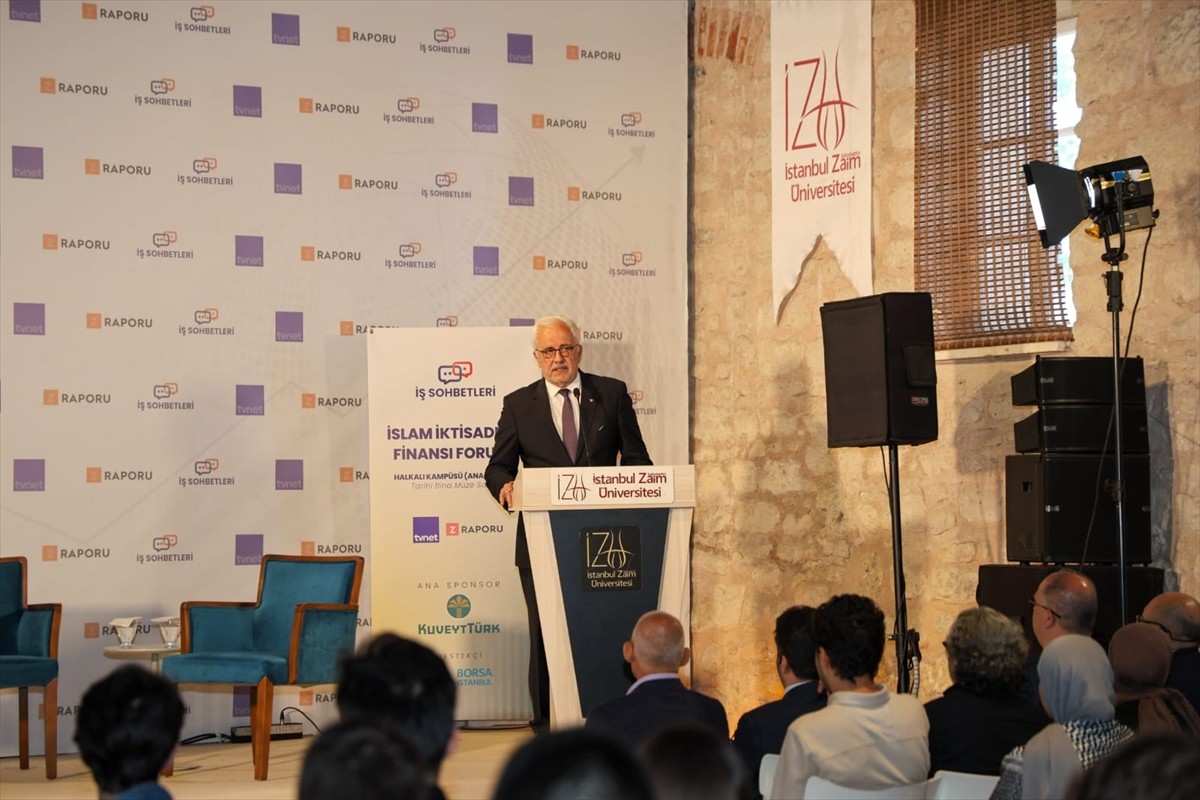 İstanbul Sabahattin Zaim Üniversitesinin (İZÜ) düzenlediği "İslam İktisadı ve Finansı Forumu"nda...