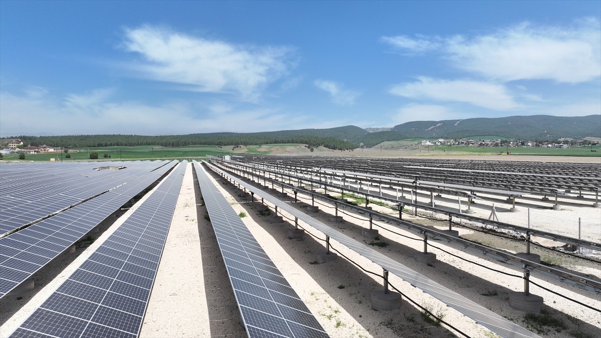 Kahramanmaraş İstiklal Üniversitesi (KİÜ) ile 3 üniversitenin ortak geliştirileceği yapay zeka...