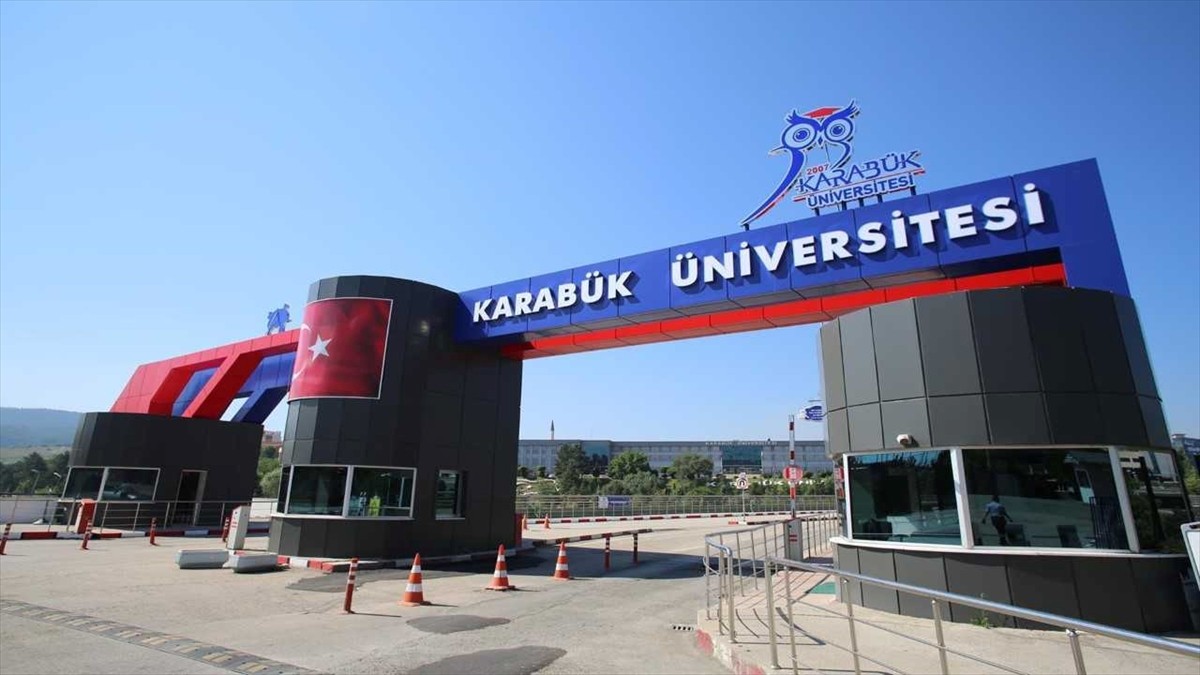 Karabük Üniversitesi, üniversite öğrenci topluluklarının projelerine destek sağlamak amacıyla...
