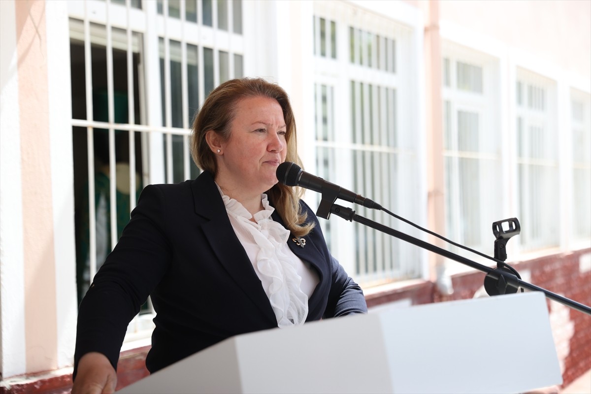 Kırklareli'nin arkeolojik ve kültürel değerlerinin yansıtıldığı seramik, kıyafet ve dokuma...