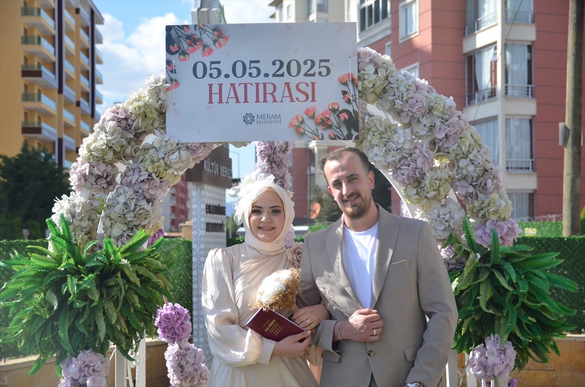 Konya'da çok sayıda çiftin nikah günü olarak, 5 Mayıs 2025'i tercih etmesi, nikah dairelerinde...