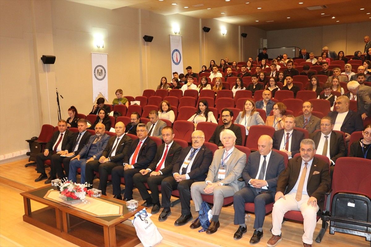 Kütahya Dumlupınar Üniversitesi ve Lojistik Derneği (LODER) işbirliğiyle bu yıl 14'üncüsü...