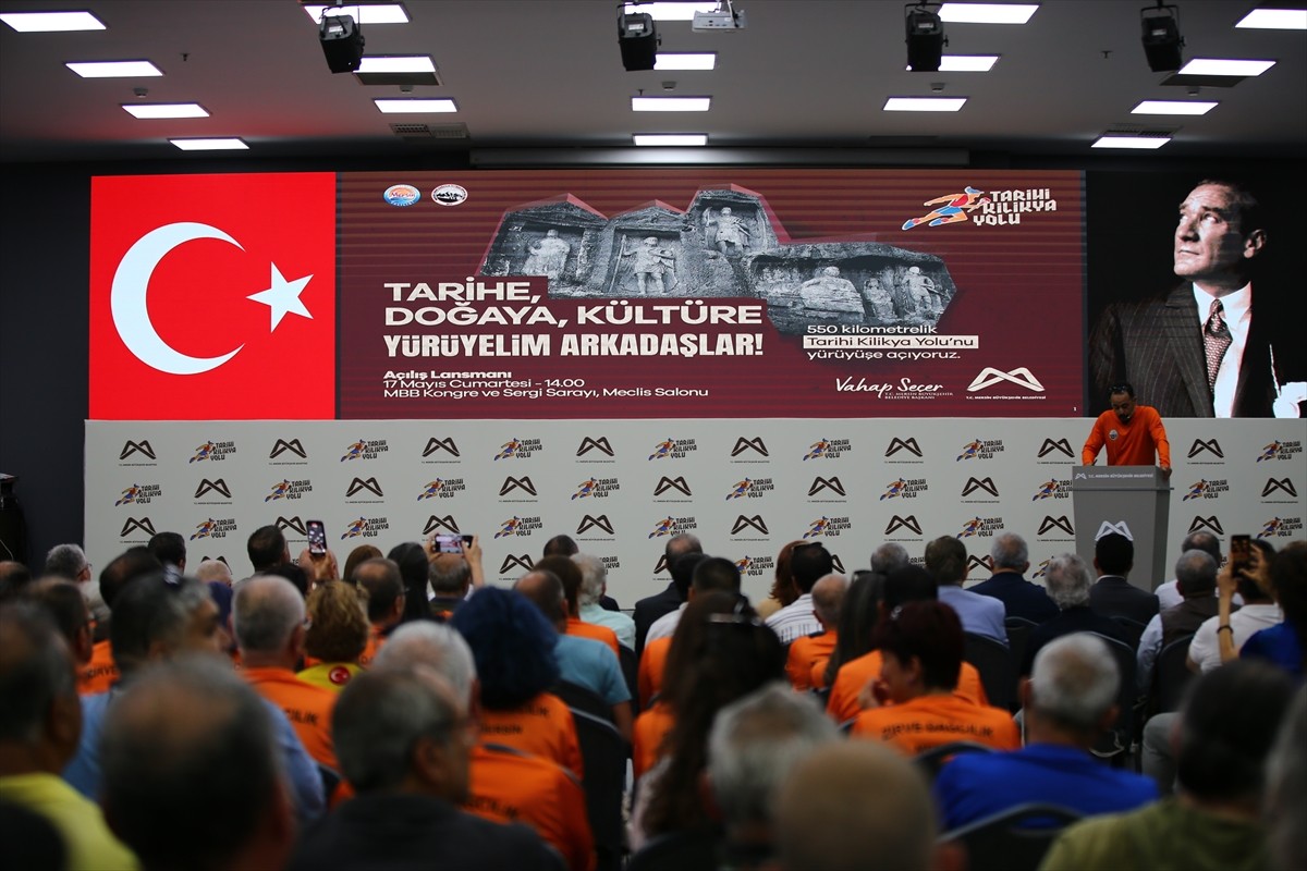 Mersin'de yapımı 5 yılda tamamlanan 550 kilometrelik "Tarihi Kilikya Yolu Projesi"nin tanıtım...