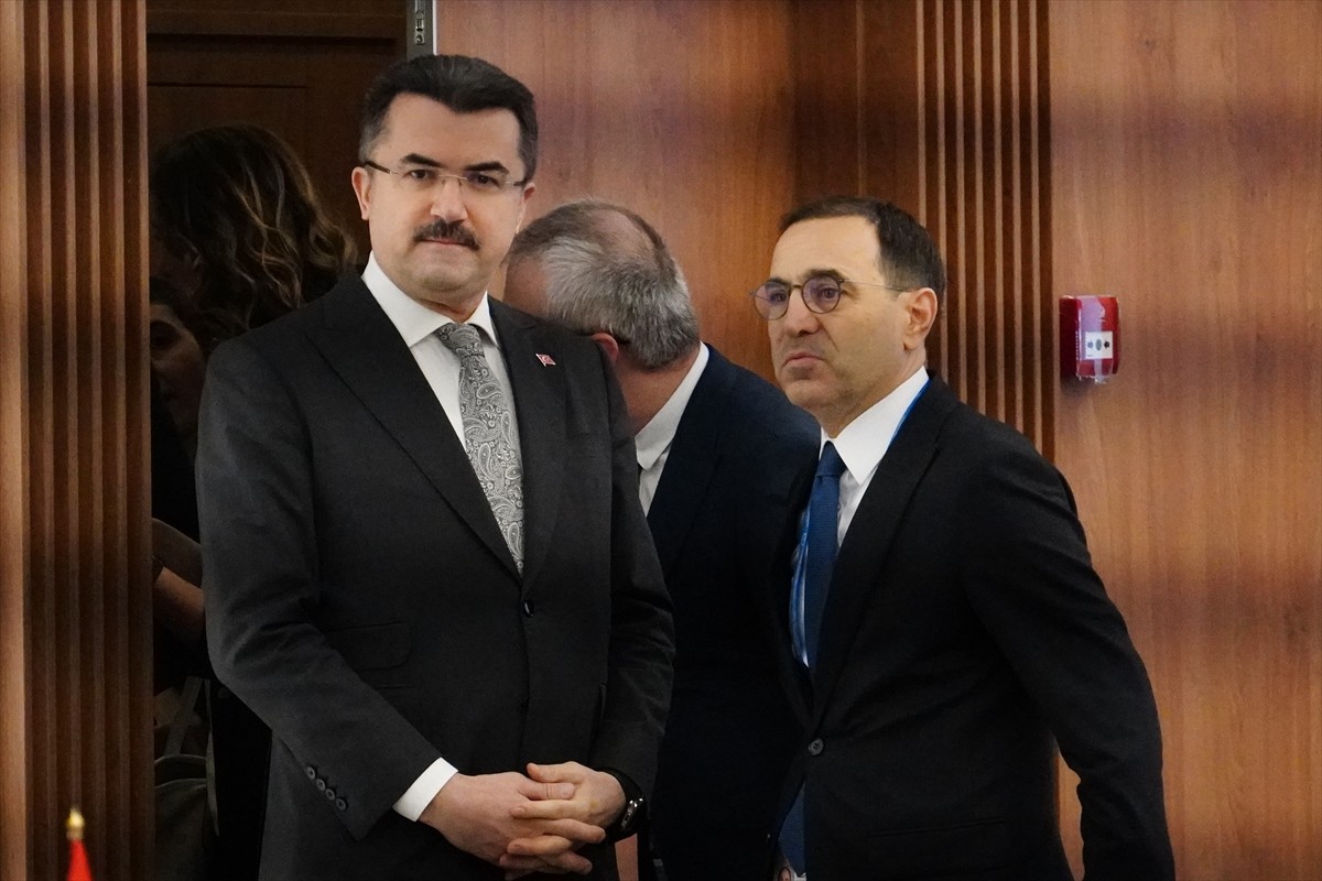 Milli Güvenlik Kurulu (MGK) Genel Sekreteri Okay Memiş (solda) ile Rusya Güvenlik Konseyi Genel...