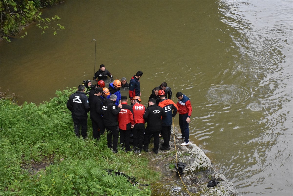 Ordu'nun Ulubey ilçesinde Süleyman E. (35) ve üniversite öğrencisi Gizem Sinanoğlu'nu (25) arama...