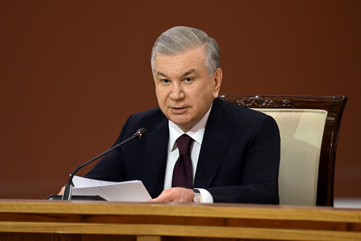 Özbekistan Cumhurbaşkanı Şevket Mirziyoyev (fotoğrafta), Kazakistan'ın başkenti Astana'da...