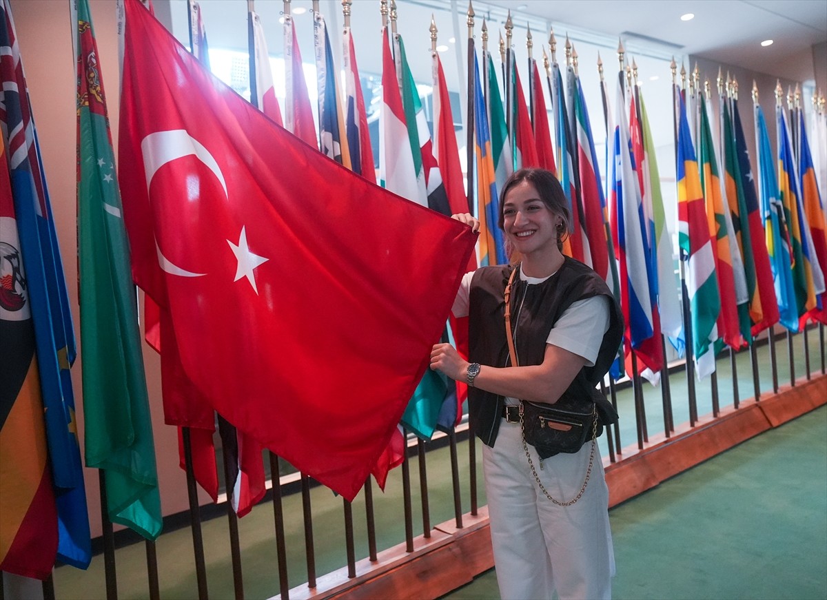 Paris 2024 Olimpiyat Oyunları'nda mücadele eden milli sporcular, New York'taki Birlemiş Milletler...