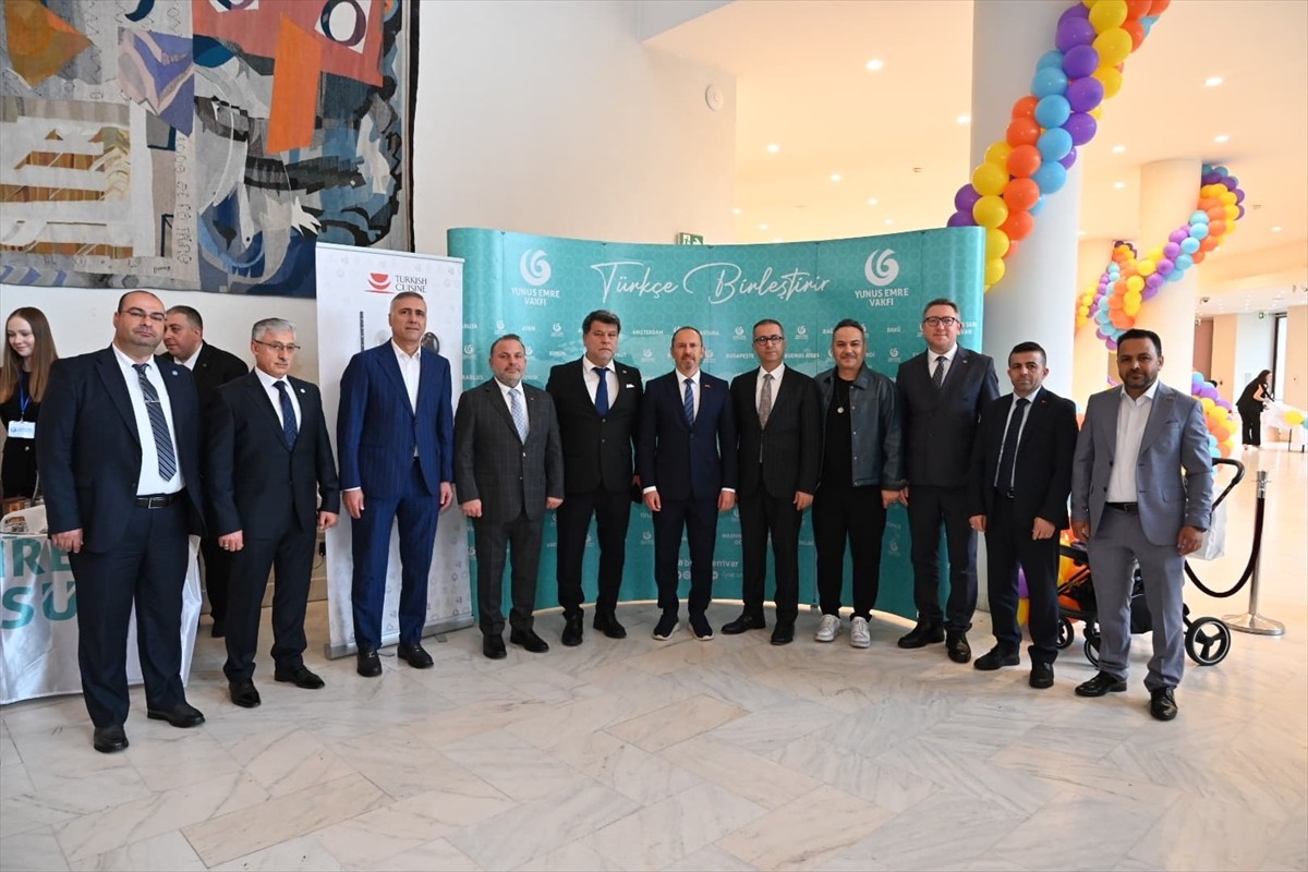 Romanya'da Türkçenin kültürel değer olarak kökleşmesine katkı sunan "Tercihim Türkçe Projesi", bu...