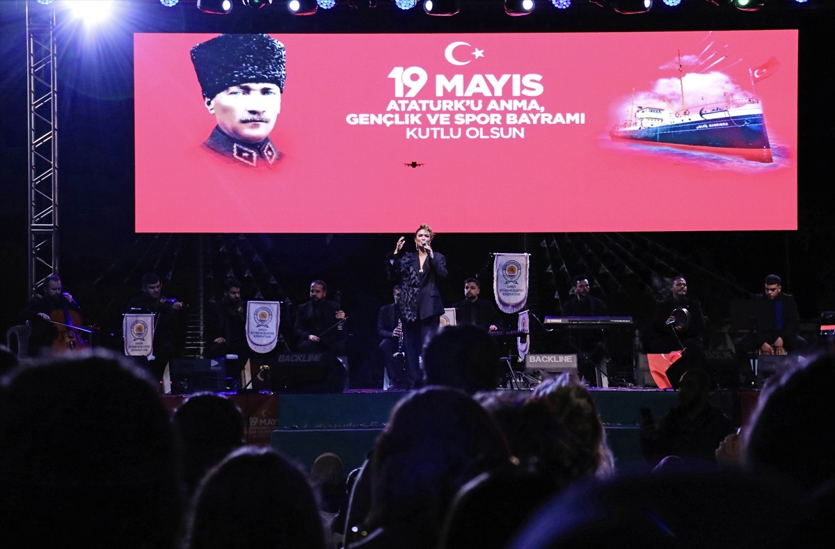 Samsun'da 19 Mayıs Atatürk'ü Anma, Gençlik ve Spor Bayramı kutlamaları kapsamında "Gençlik...