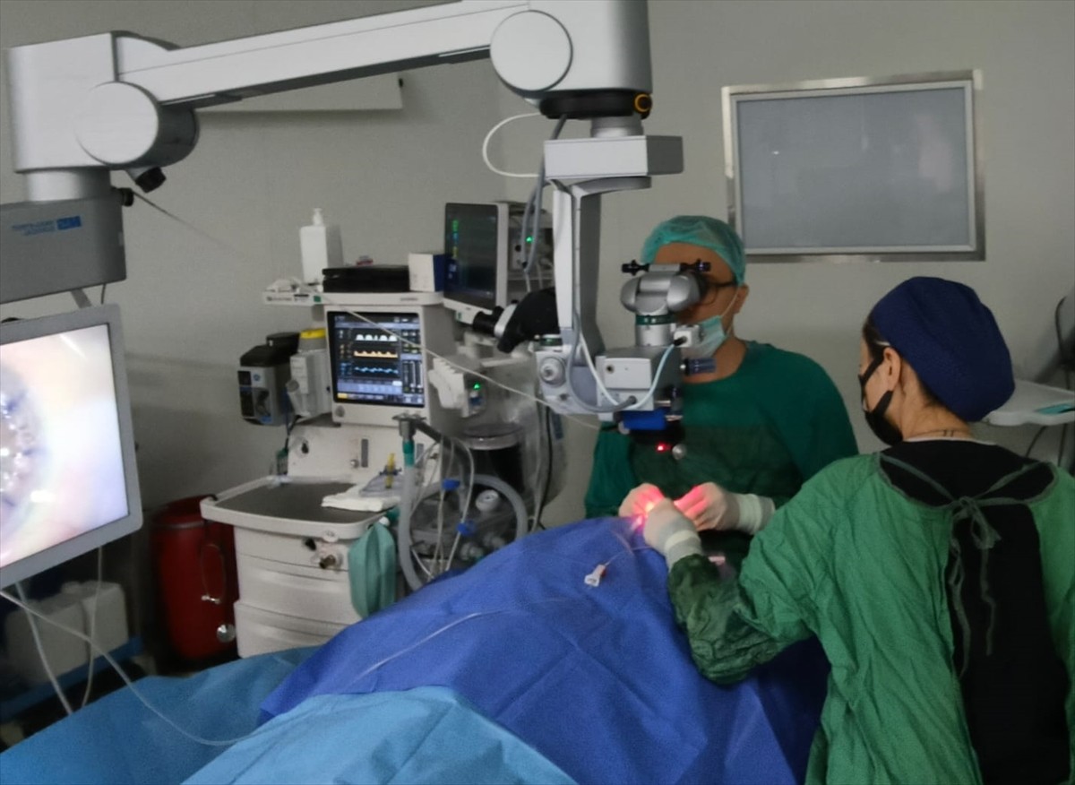 Samsun Eğitim ve Araştırma Hastanesi, Amasya'da vefat eden bir erkek organ bağışçısından alınan...