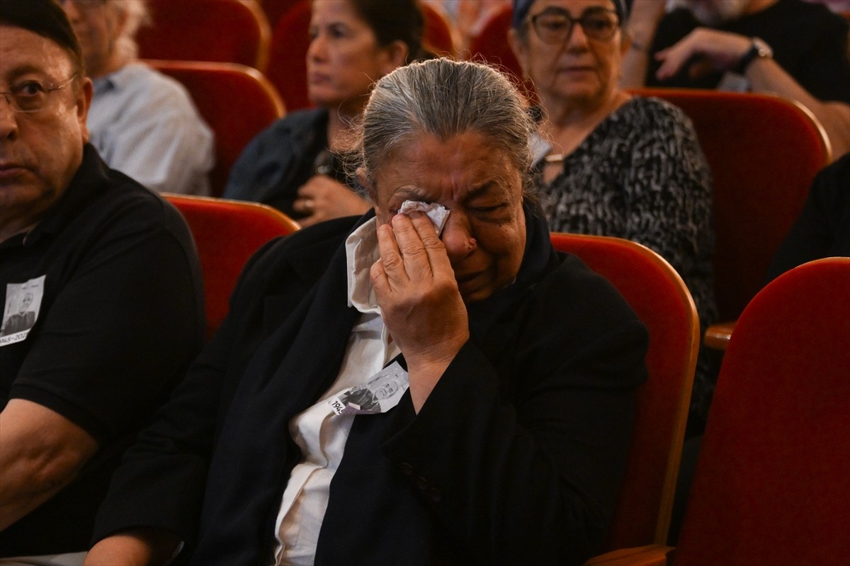 Selvi Boylum Al Yazmalım", "Hazal", "At" ve "Balkaya"nın da aralarında bulunduğu birçok filme imza...